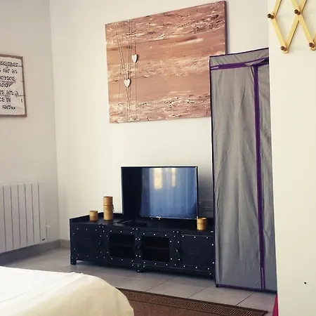 Cosy Studio Proche Cite Medievale De