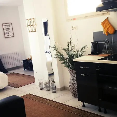 Cosy Studio Proche Cite Medievale De